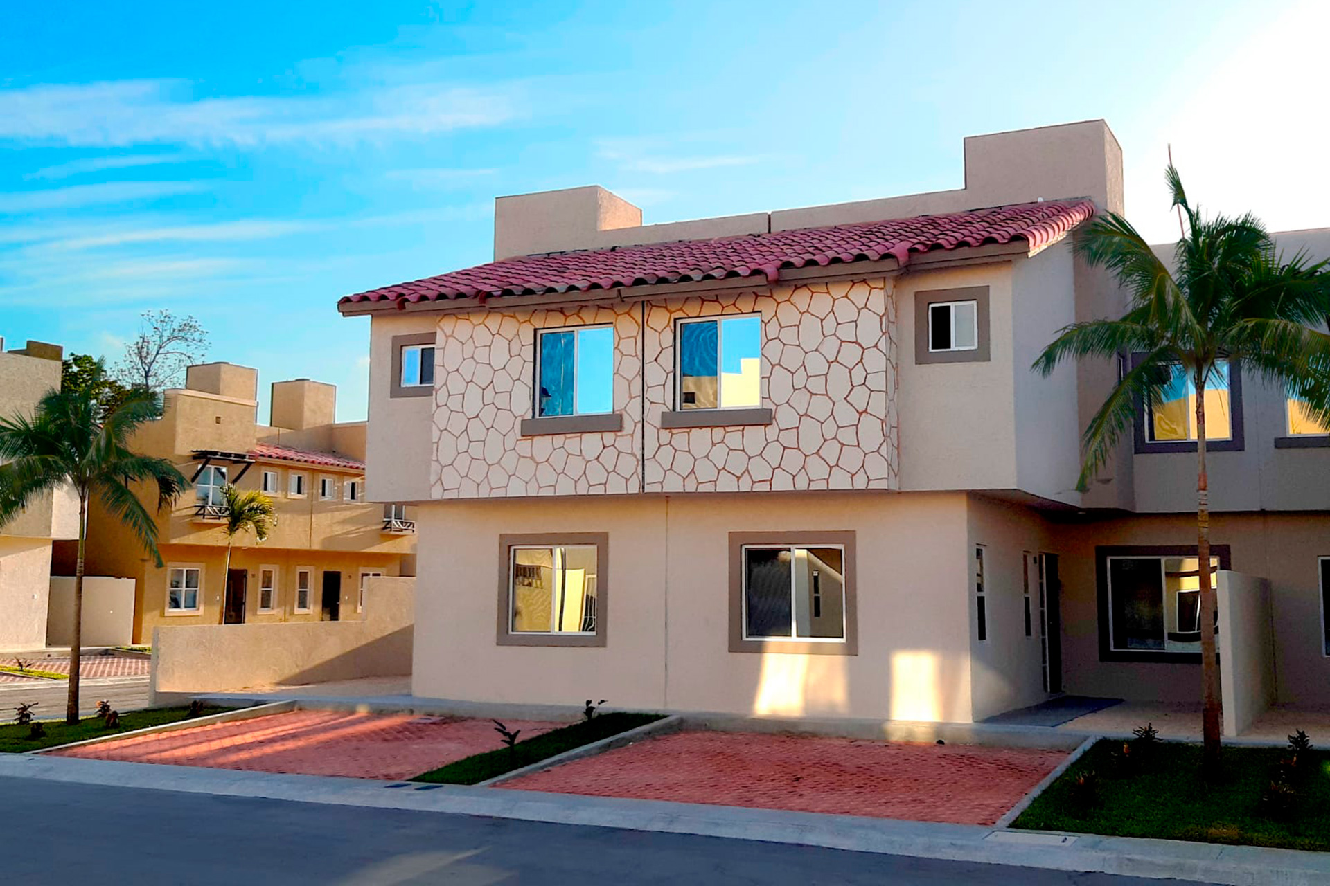Casas en Cancún venta – 3 Recámaras en Residencial – 20 minutos del aeropuerto